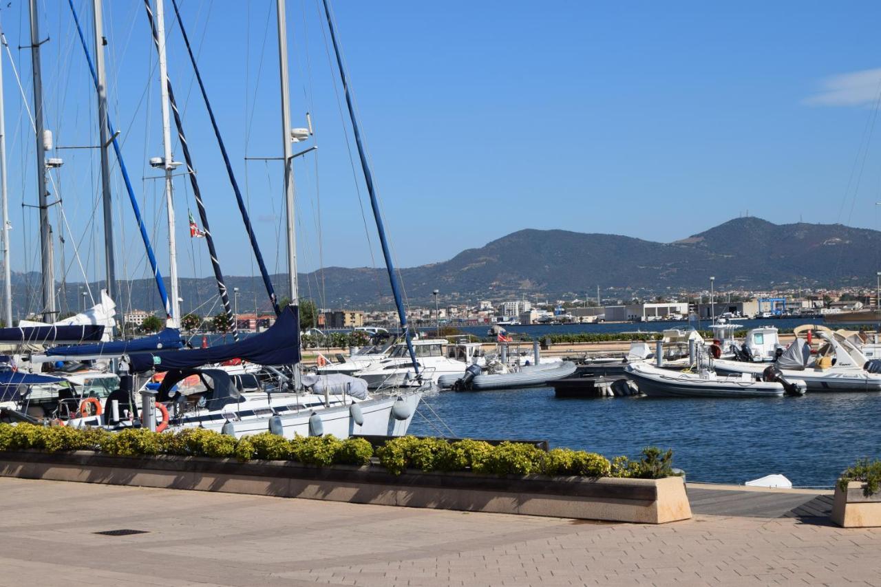 올비아 La Casa In Sardegna 아파트 외부 사진